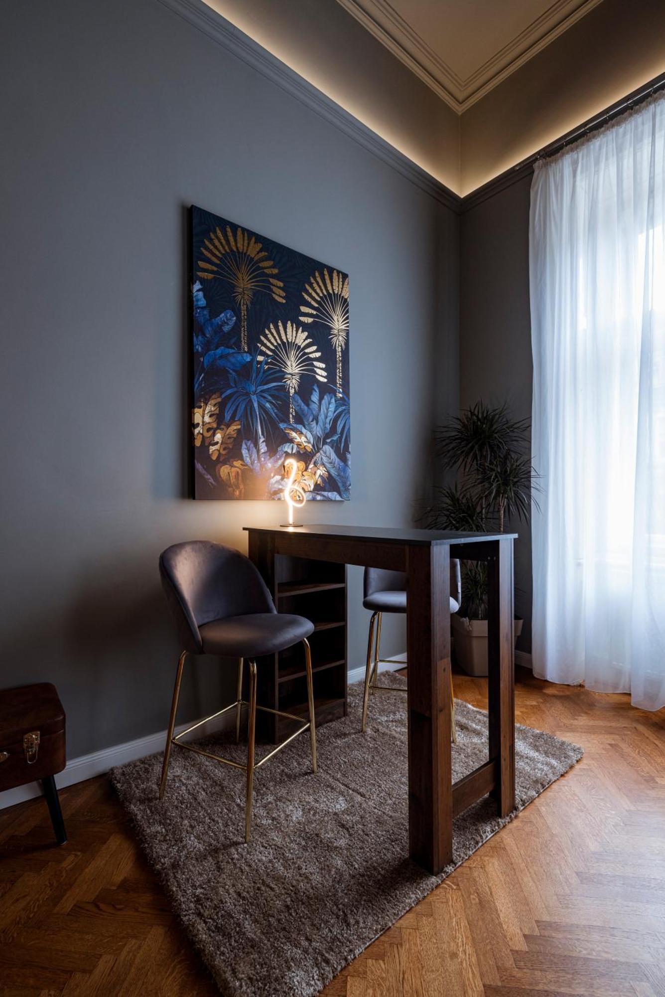 Apartment Andrassy Avenue 24 De Lux Budapest