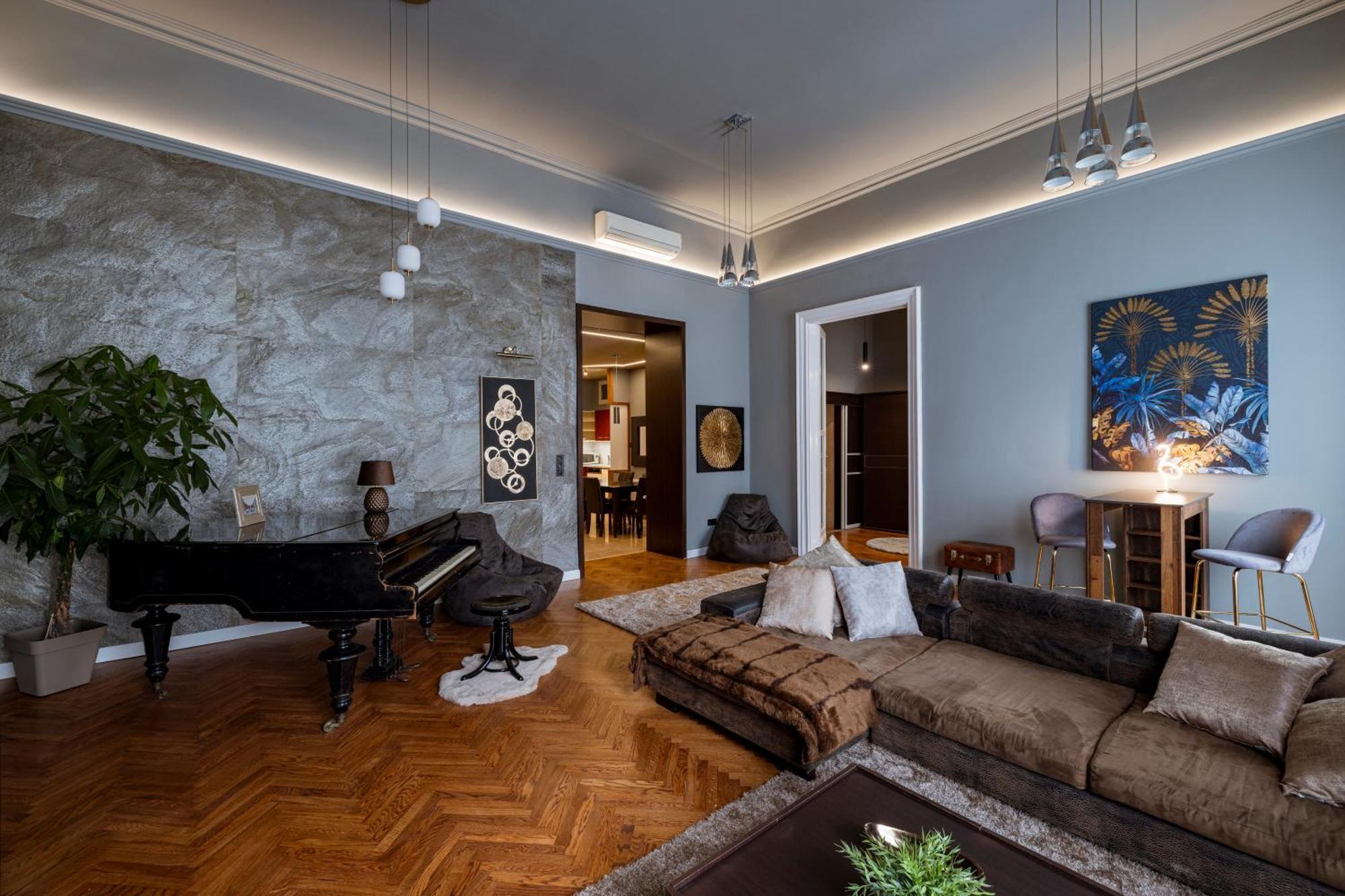 Andrassy Avenue 24 De Lux