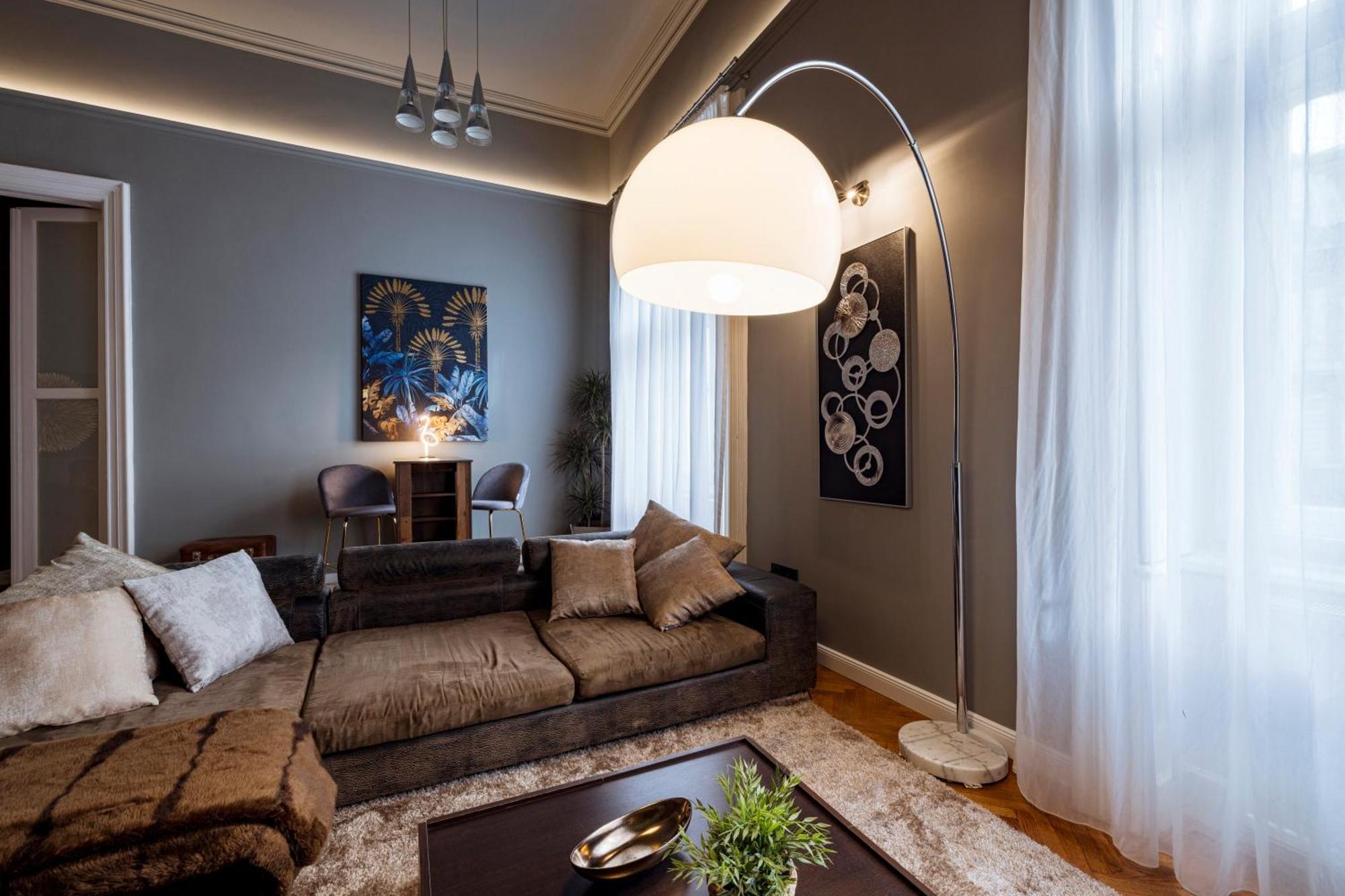 Apartment Andrassy Avenue 24 De Lux Budapest